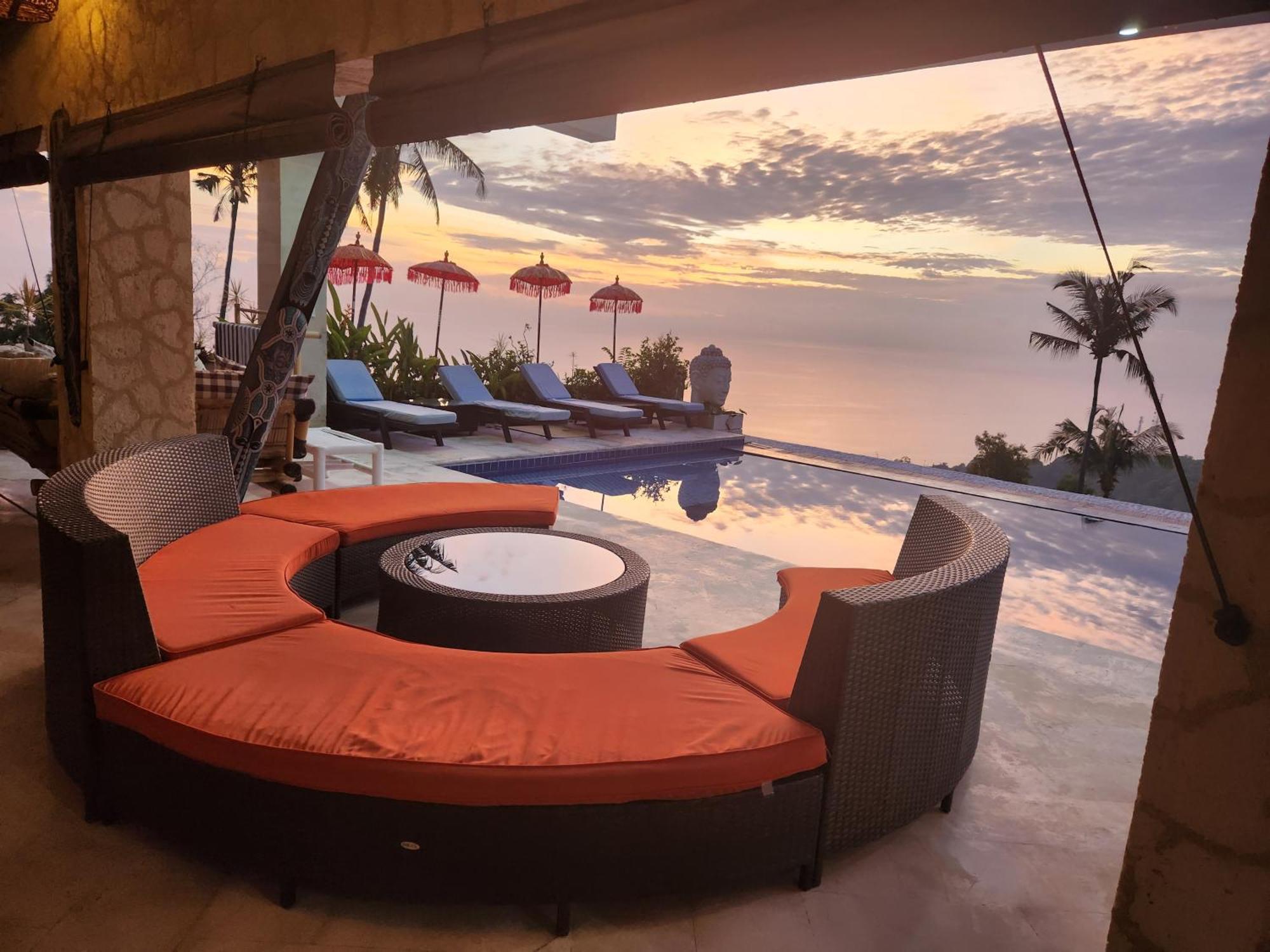 Villa Umbrella Lombok Senggigi Exterior foto